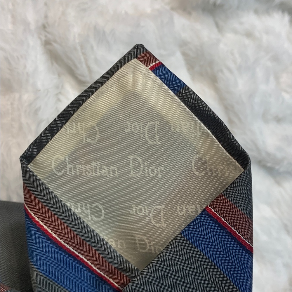 🌹VINTAGE Christian Dior SIGNATURE AUTHENTIC Charcoal Tie with Blue & Red Stripes - Picture 13 of 13